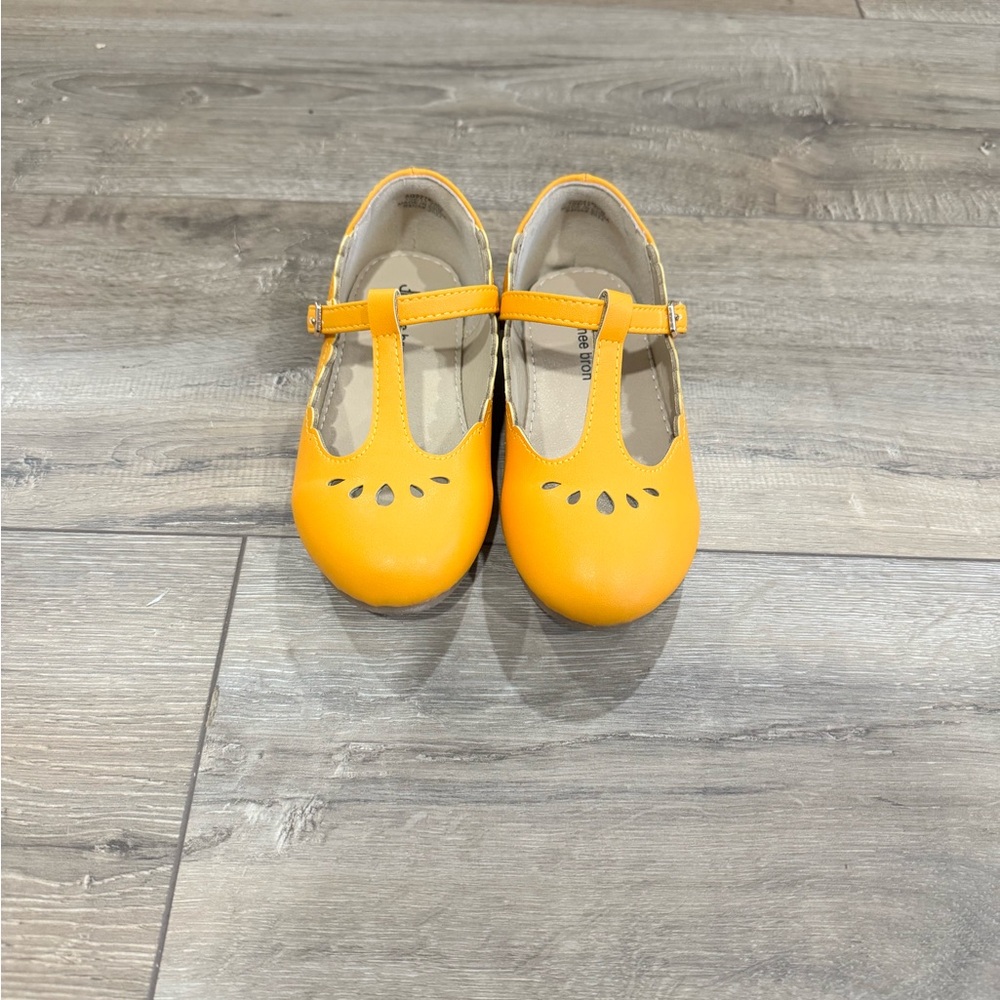 Thee Bron T-Strap girls flats